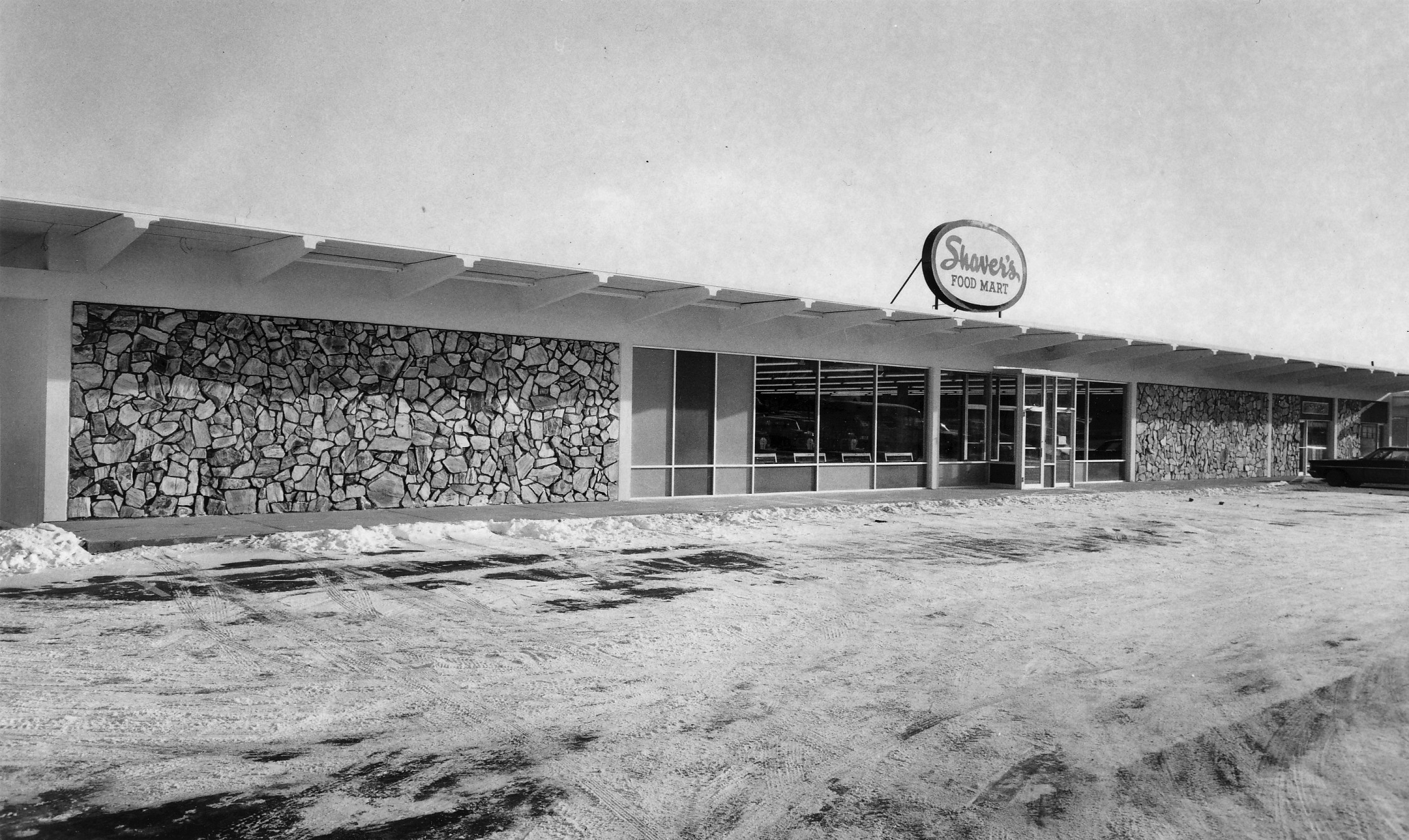 No Frills Supermarkets - CLOSED, 1817 W Broadway, Council Bluffs